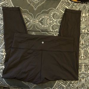 Lululemon Capri Leggings - 18